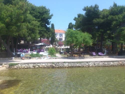 Vodice Croatie VIP Hotel code promo booking.com