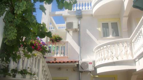 Vodice Croatie VIP Hotel code promo booking.com