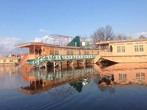 Srinagar Inde VIP Hotel code promo booking.com
