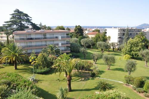 Cannes France VIP Hotel code promo booking.com